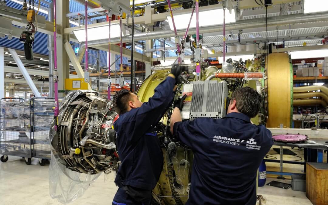 MÉCANICIEN AÉRONAUTIQUE